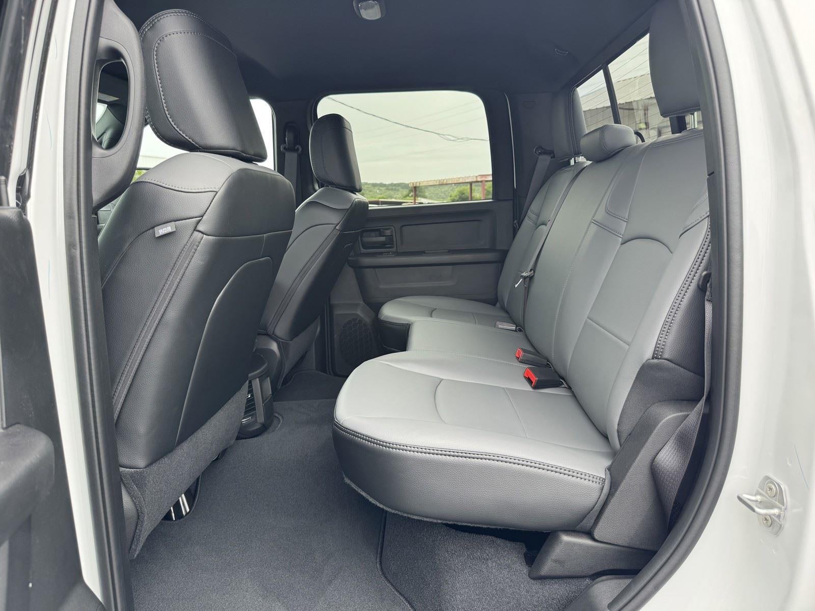 2026 RAM Ram 3500 RAM 3500 TRADESMAN CREW CAB 4X4 8' BOX
