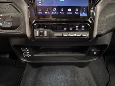 2027 RAM Ram 3500 RAM 3500 TRADESMAN CREW CAB 4X4 8' BOX