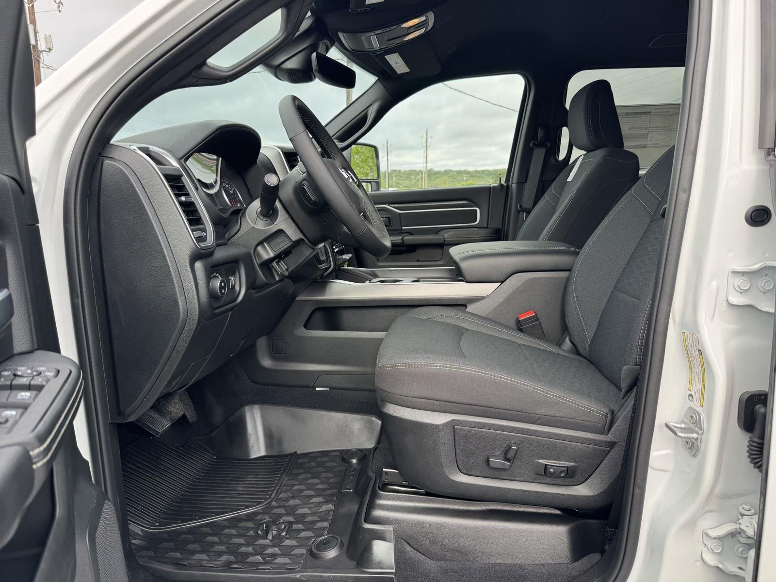 2026 RAM Ram 3500 RAM 3500 LONE STAR CREW CAB 4X4 8' BOX