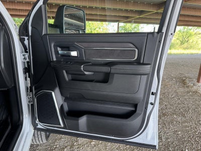 2026 RAM Ram 3500 RAM 3500 LARAMIE CREW CAB 4X4 8' BOX