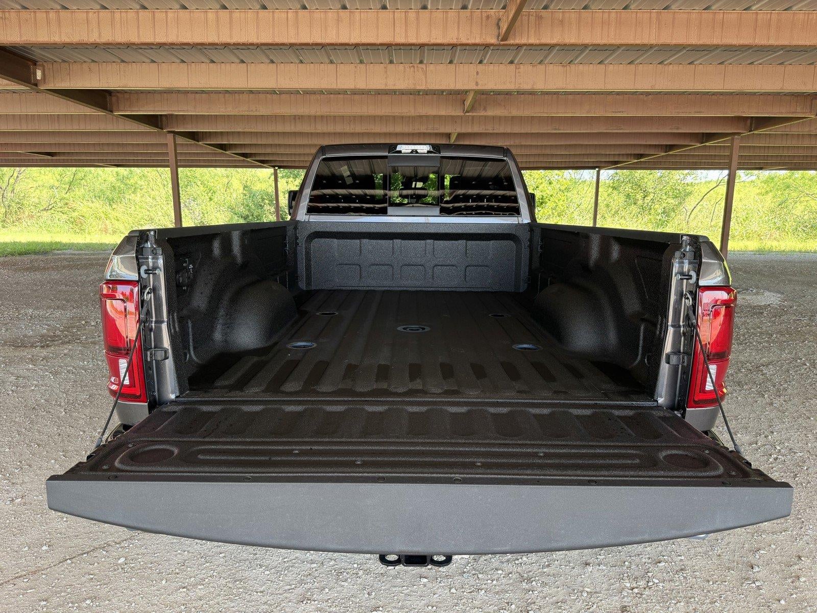 2026 RAM Ram 3500 RAM 3500 LARAMIE CREW CAB 4X4 8' BOX