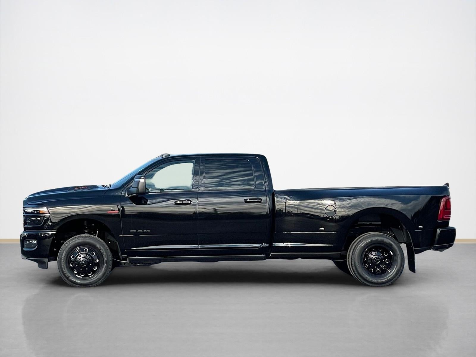 2026 RAM Ram 3500 RAM 3500 LARAMIE CREW CAB 4X4 8' BOX
