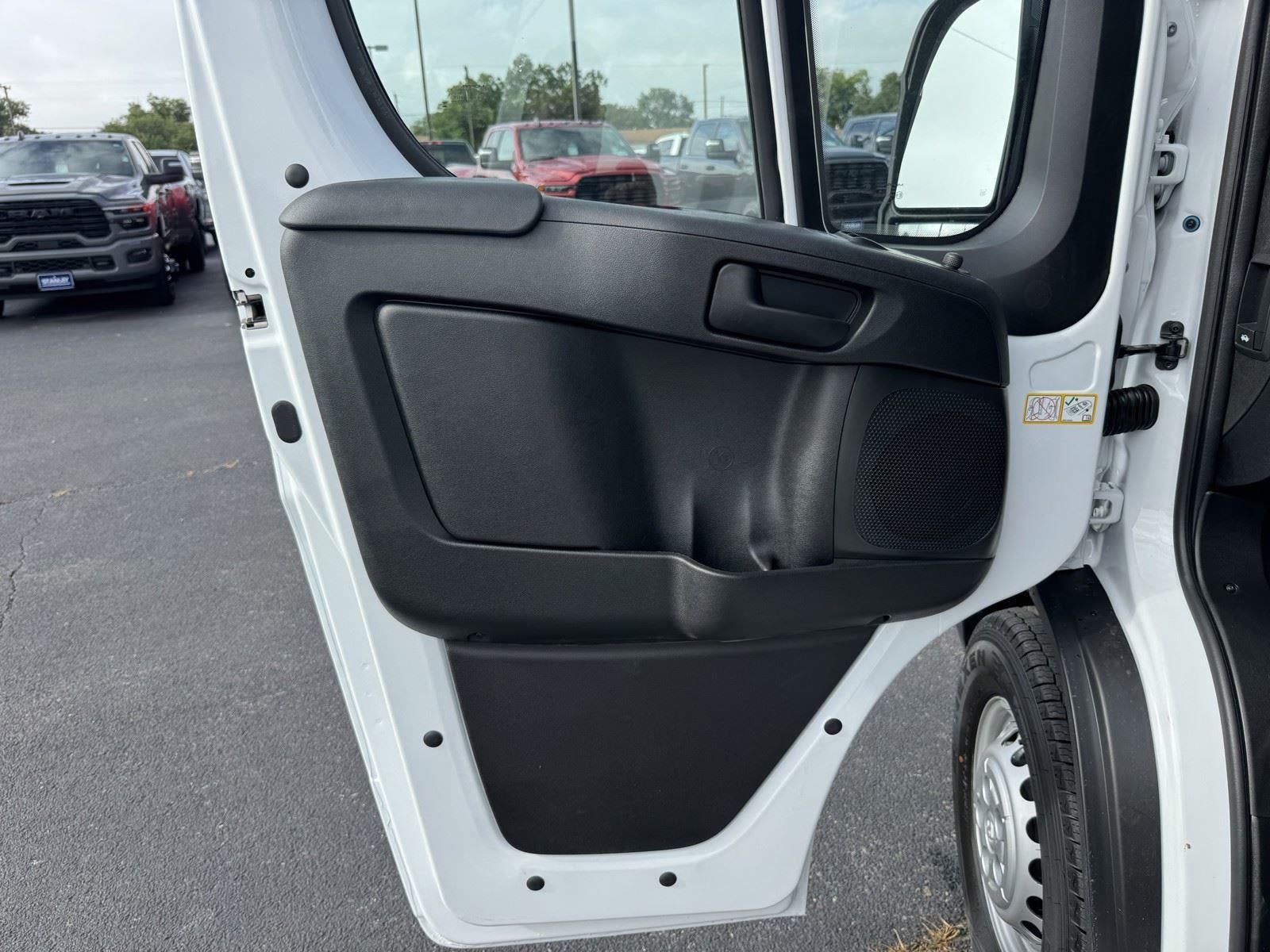 2026 RAM ProMaster Cargo Van Tradesman
