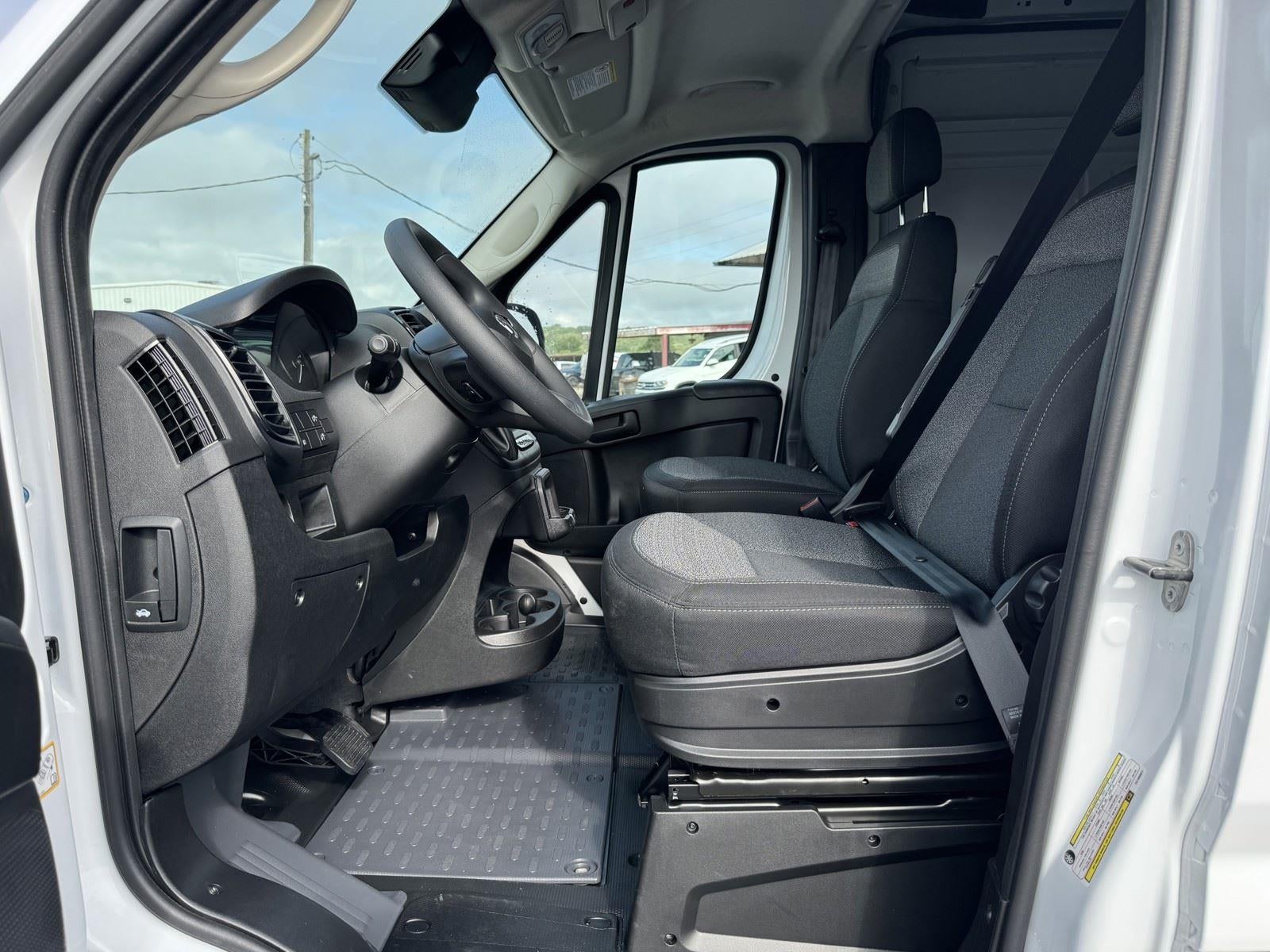 2026 RAM ProMaster Cargo Van Tradesman