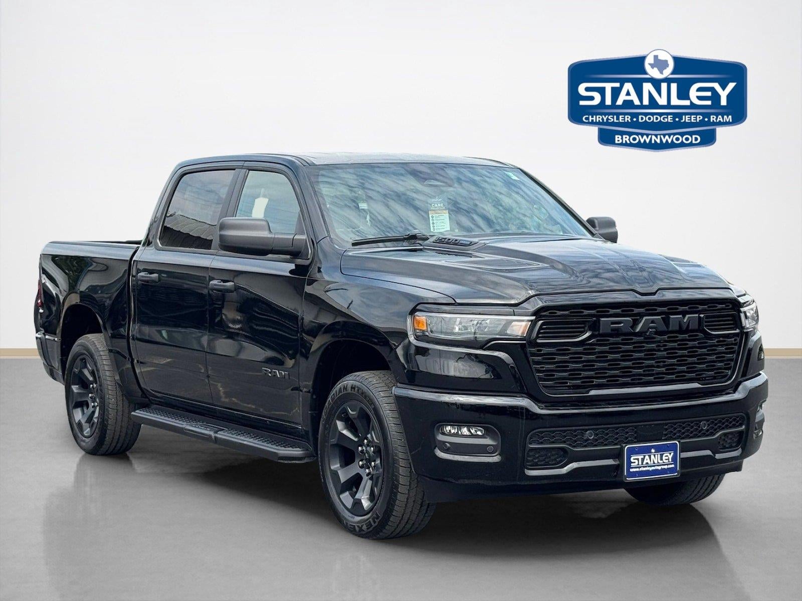 2026 RAM Ram 1500 RAM 1500 EXPRESS CREW CAB 4X4 5'7' BOX