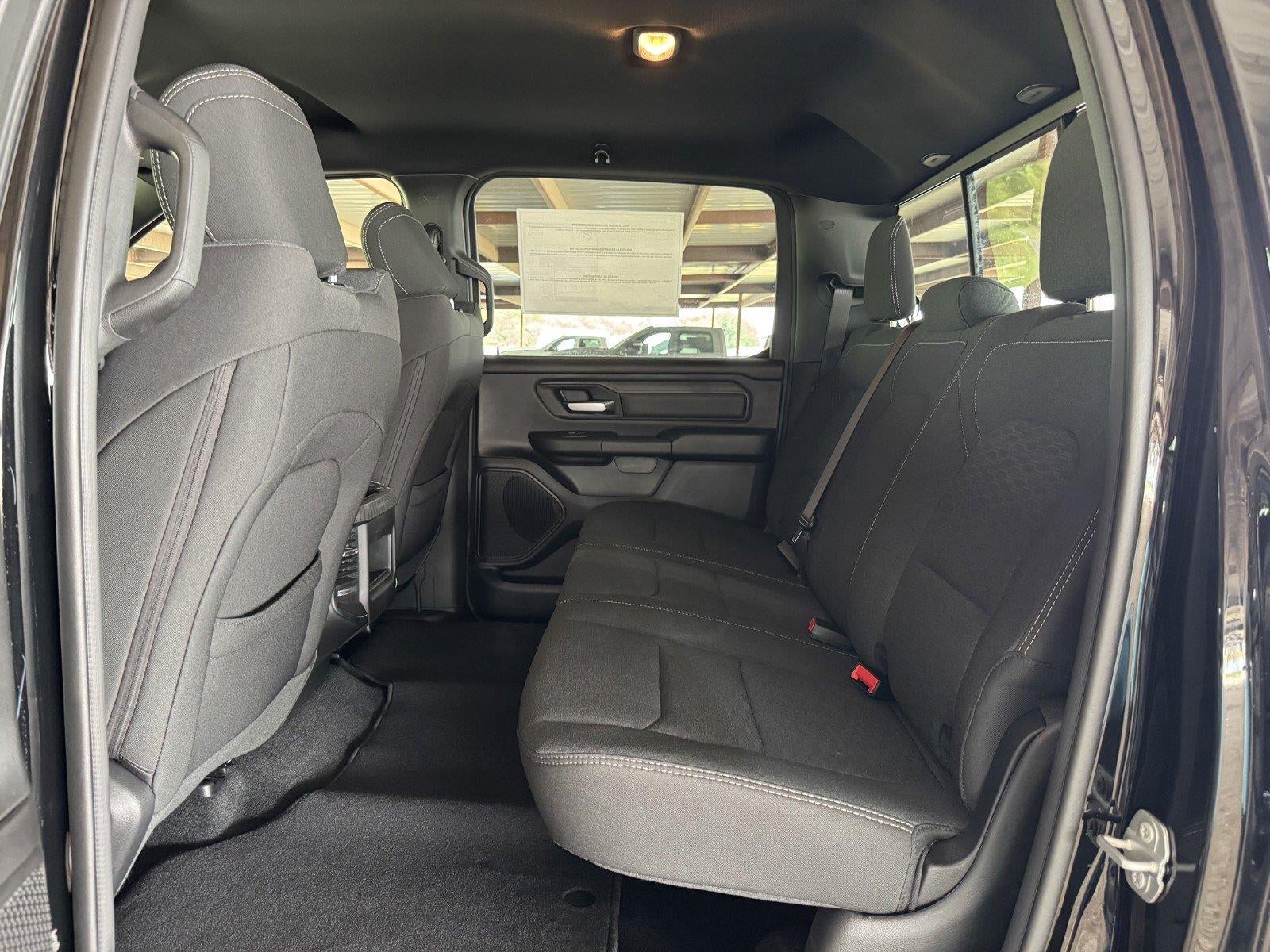 2026 RAM Ram 1500 RAM 1500 EXPRESS CREW CAB 4X4 5'7' BOX