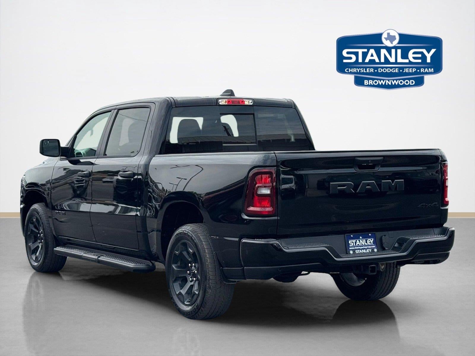 2026 RAM Ram 1500 RAM 1500 EXPRESS CREW CAB 4X4 5'7' BOX