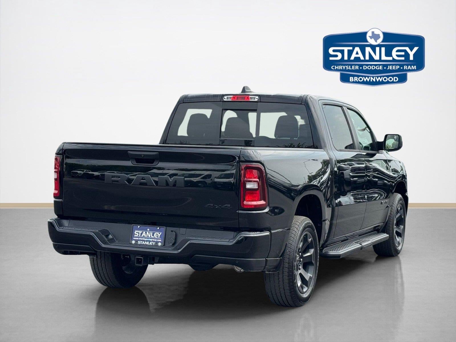2026 RAM Ram 1500 RAM 1500 EXPRESS CREW CAB 4X4 5'7' BOX