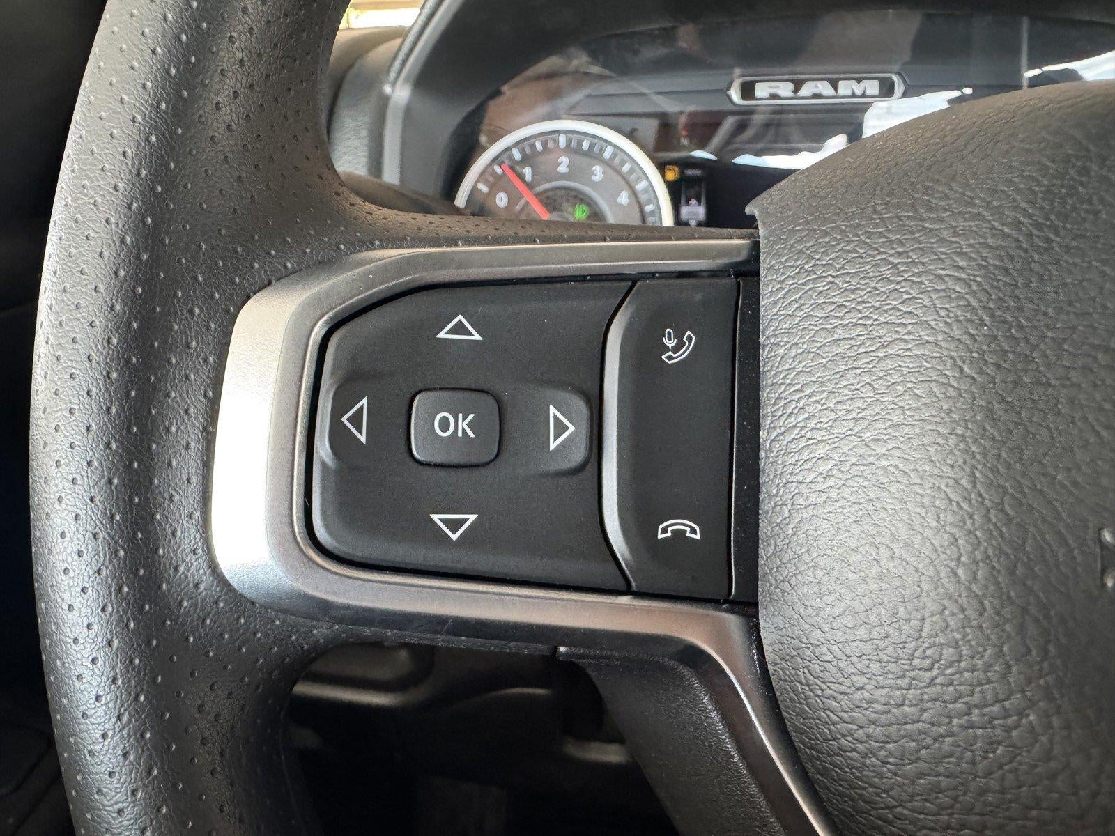 2026 RAM Ram 1500 RAM 1500 EXPRESS CREW CAB 4X4 5'7' BOX