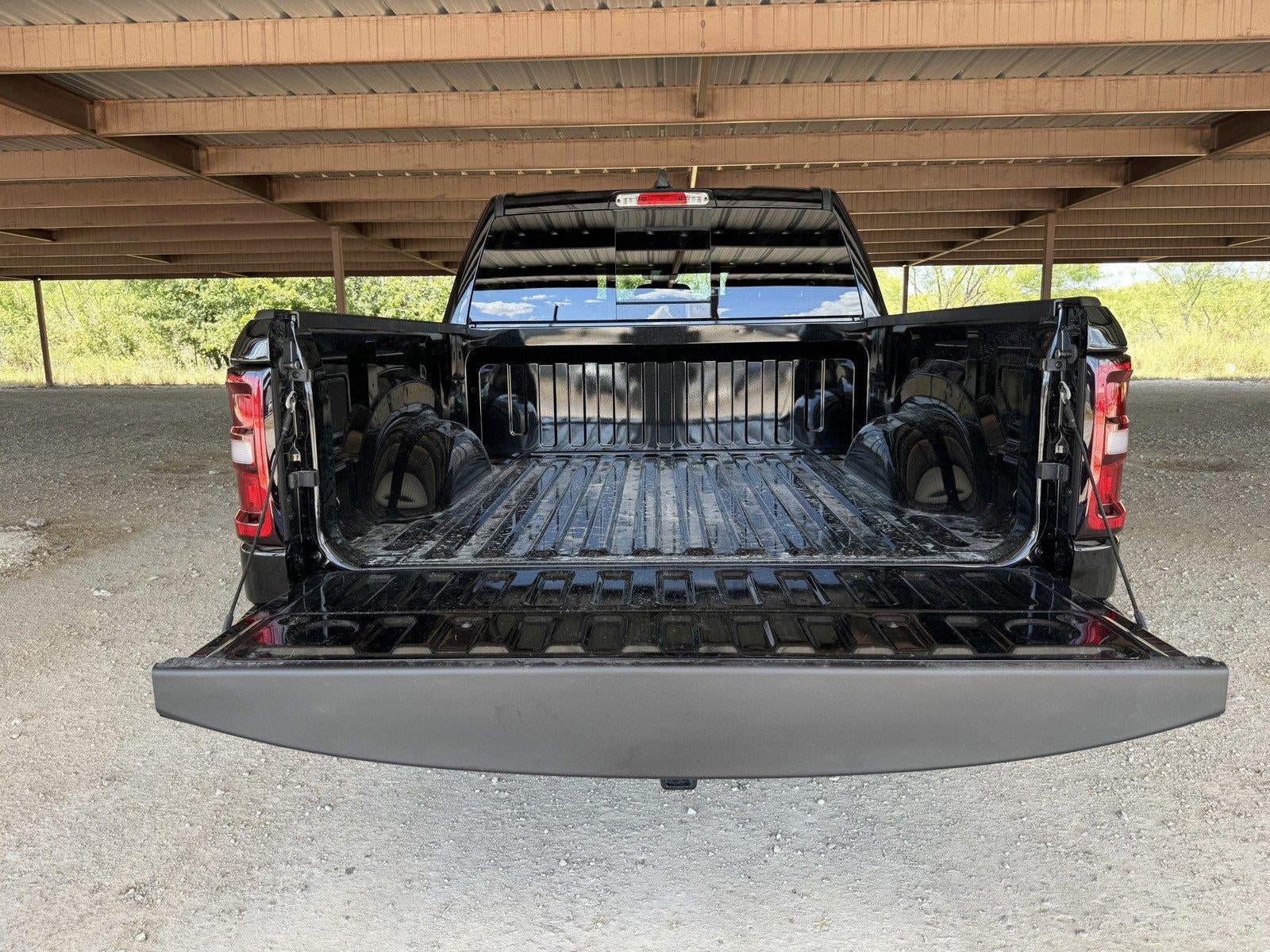 2026 RAM Ram 1500 RAM 1500 EXPRESS CREW CAB 4X4 5'7' BOX