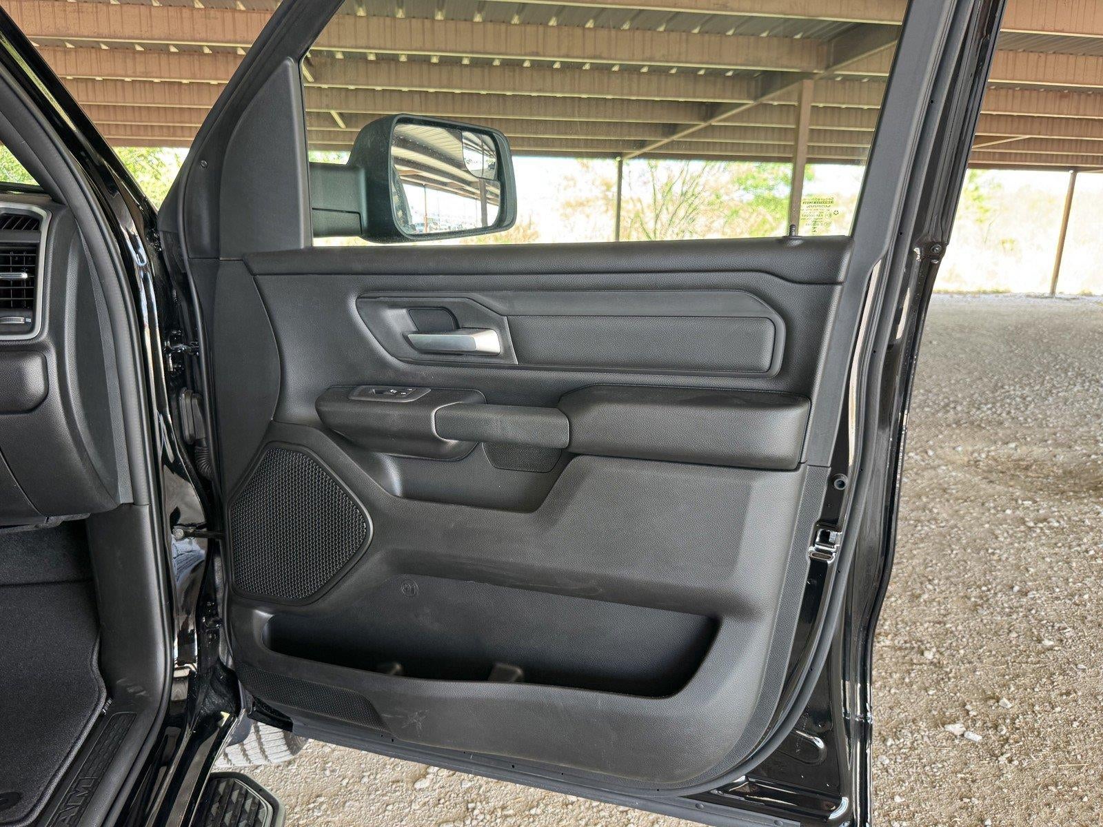 2026 RAM Ram 1500 RAM 1500 EXPRESS CREW CAB 4X4 5'7' BOX