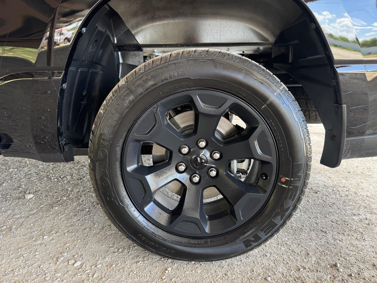 2026 RAM Ram 1500 RAM 1500 EXPRESS CREW CAB 4X4 5'7' BOX