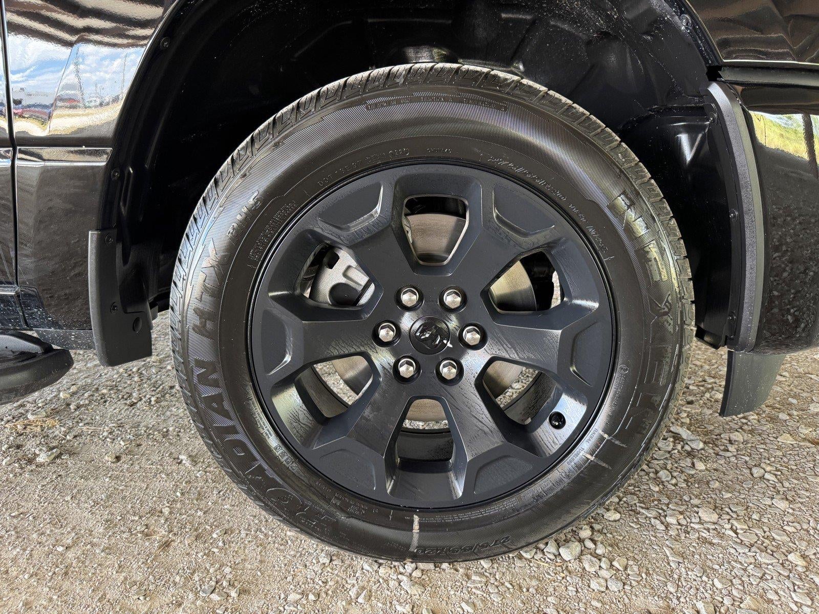 2026 RAM Ram 1500 RAM 1500 EXPRESS CREW CAB 4X4 5'7' BOX