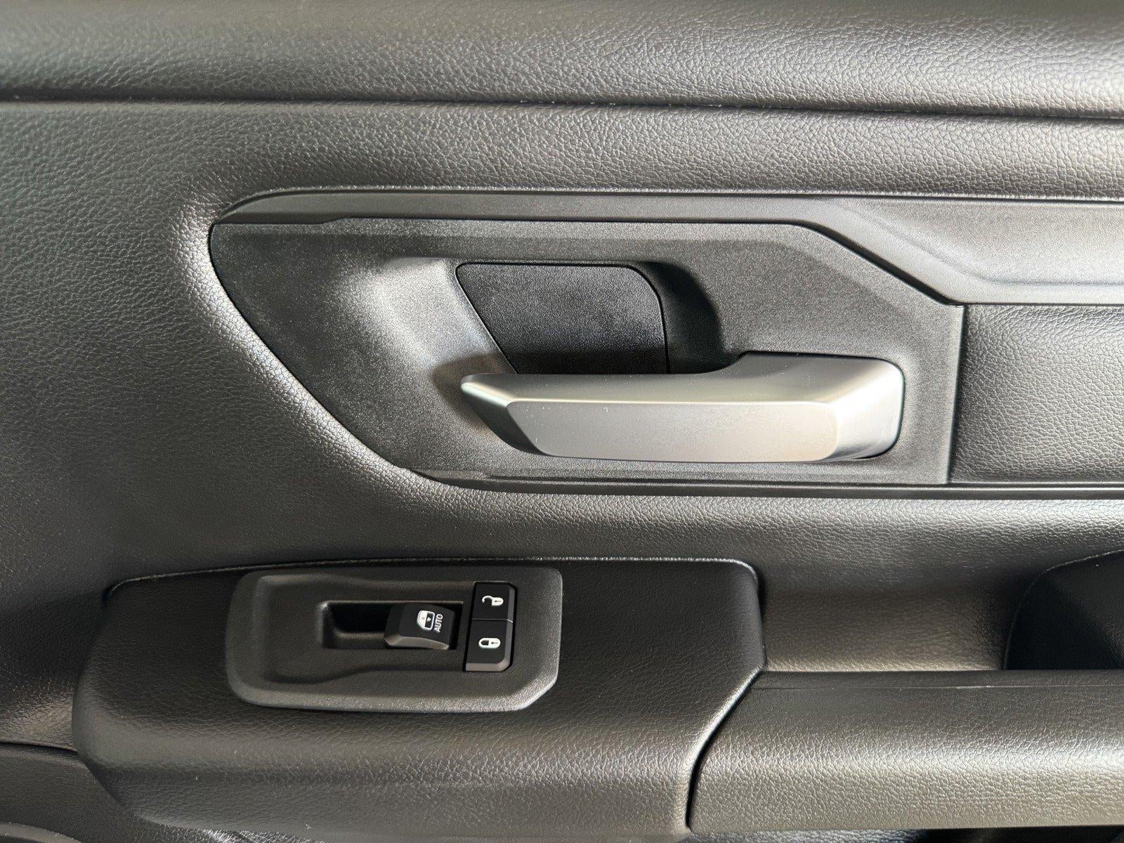 2027 RAM 1500 Express