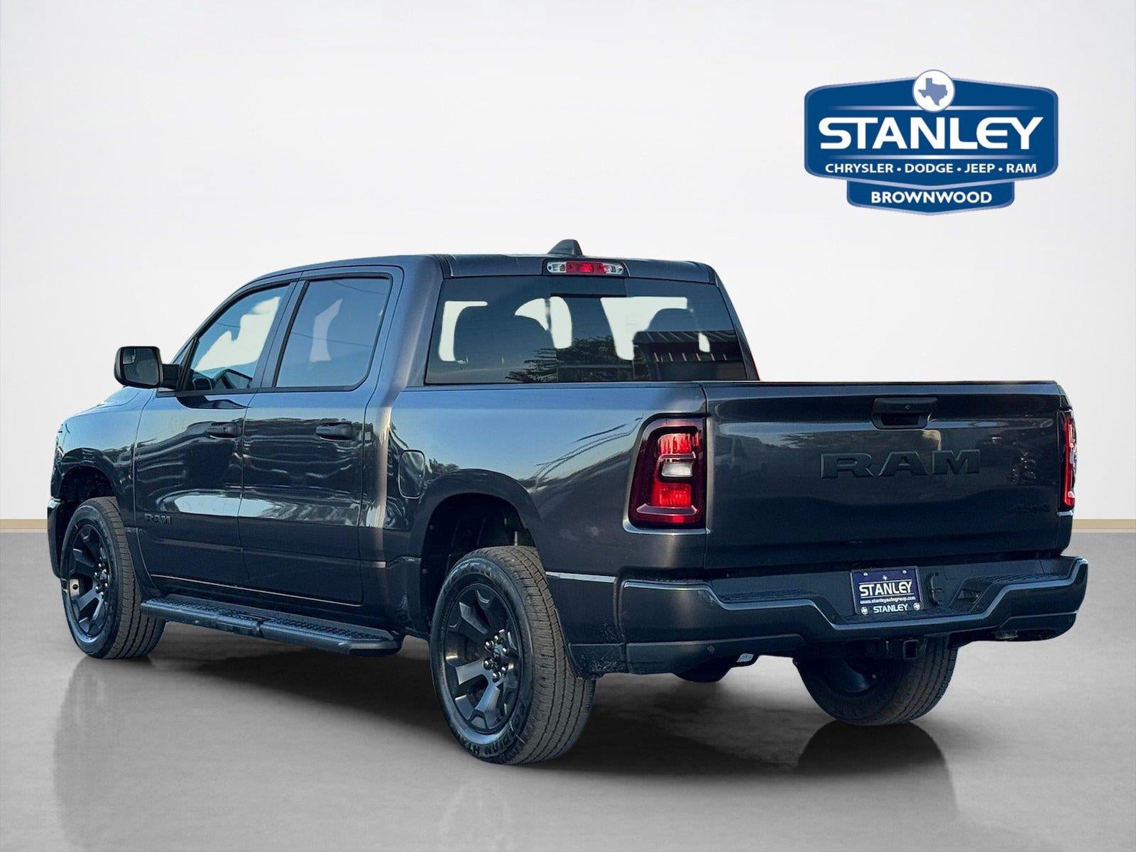 2026 RAM Ram 1500 RAM 1500 EXPRESS CREW CAB 4X4 5'7' BOX