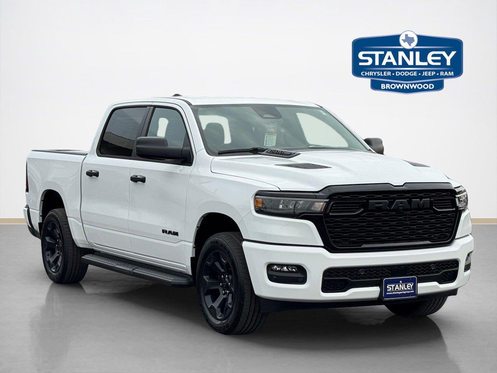 2026 RAM Ram 1500 RAM 1500 EXPRESS CREW CAB 4X4 5'7' BOX