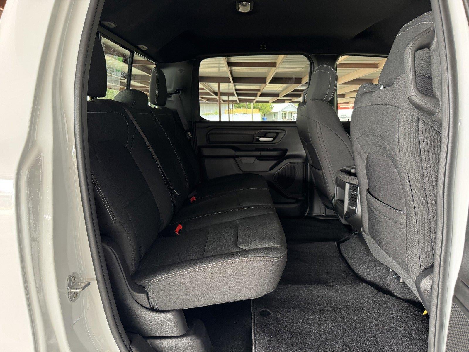 2026 RAM Ram 1500 RAM 1500 EXPRESS CREW CAB 4X4 5'7' BOX