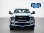 2026 RAM 5500 Chassis RAM 5500 TRADESMAN CHASSIS CREW CAB 4X4 60' CA