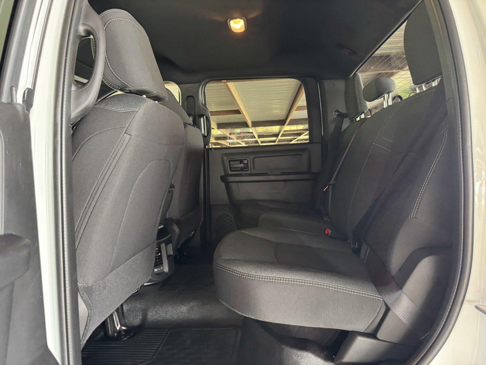 2026 RAM 5500 Chassis RAM 5500 TRADESMAN CHASSIS CREW CAB 4X4 60' CA
