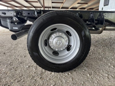 2026 RAM 5500 Chassis RAM 5500 TRADESMAN CHASSIS CREW CAB 4X4 60' CA