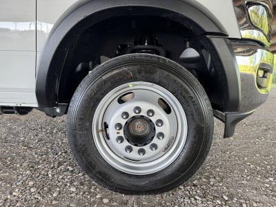 2026 RAM Ram 5500 Chassis Cab RAM 5500 TRADESMAN CHASSIS CREW CAB 4X4 84' CA