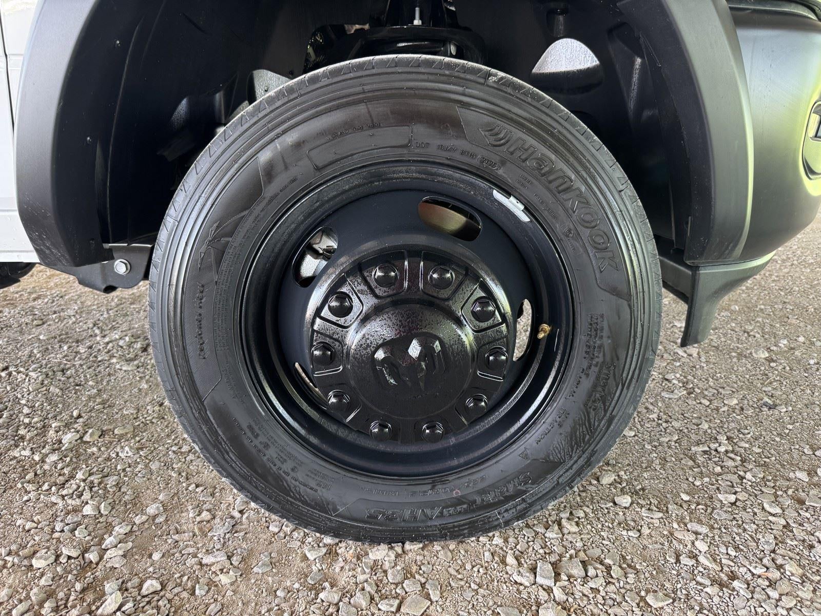 2026 RAM Ram 5500 Chassis Cab RAM 5500 TRADESMAN CHASSIS CREW CAB 4X4 84' CA