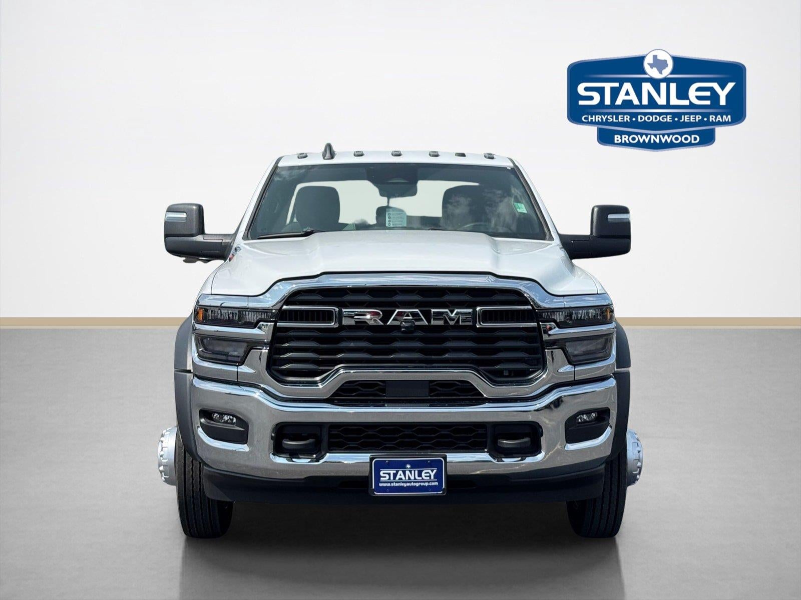 2026 RAM 5500 Chassis RAM 5500 TRADESMAN CHASSIS CREW CAB 4X4 84' CA