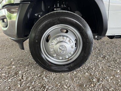 2026 RAM 5500 Chassis RAM 5500 TRADESMAN CHASSIS CREW CAB 4X4 84' CA