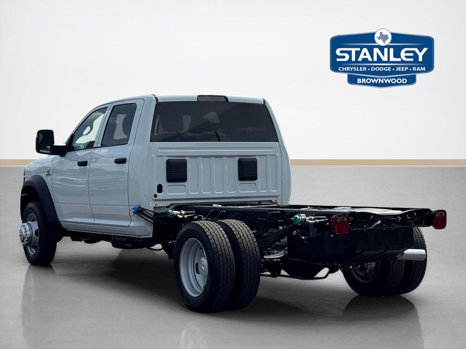 2026 RAM 5500 Chassis RAM 5500 TRADESMAN CHASSIS CREW CAB 4X4 84' CA
