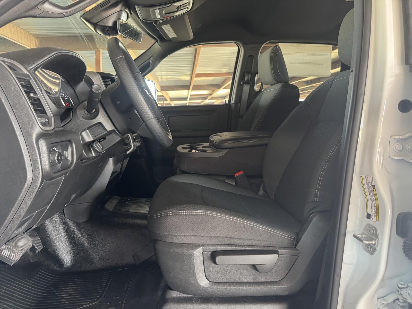 2026 RAM Ram 5500 Chassis Cab RAM 5500 TRADESMAN CHASSIS CREW CAB 4X4 84' CA