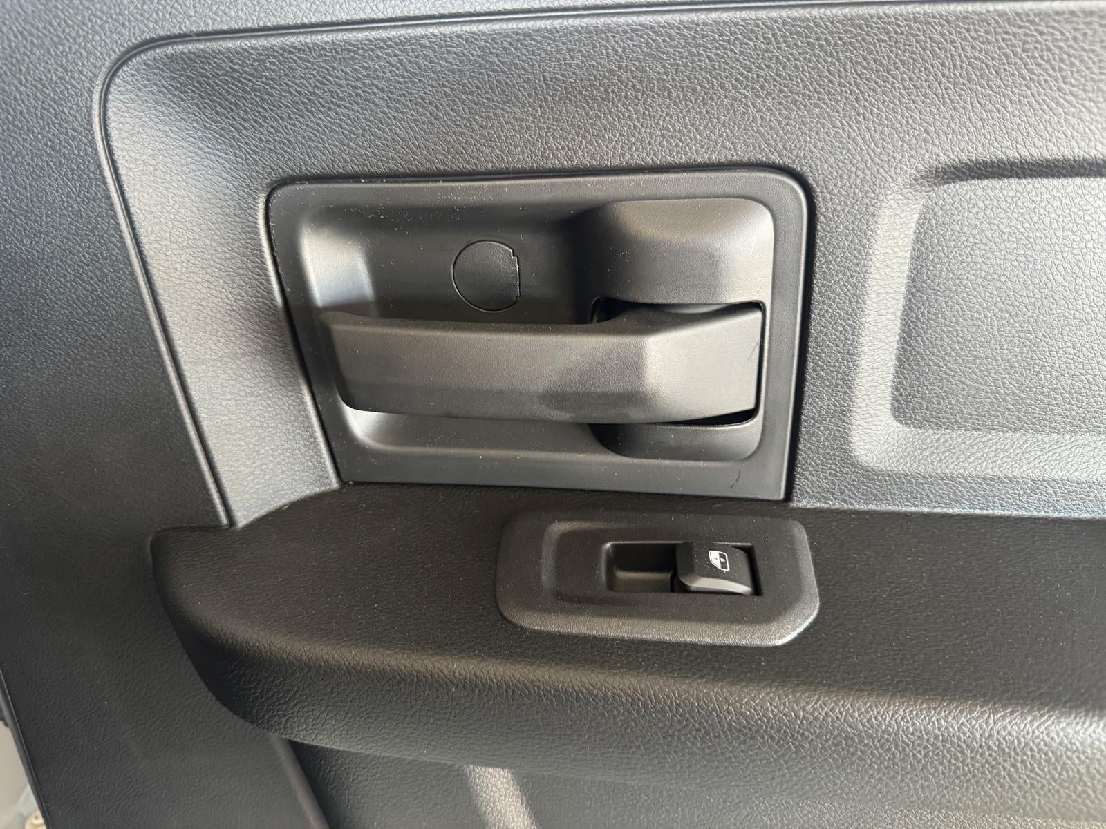 2026 RAM Ram 5500 Chassis Cab RAM 5500 TRADESMAN CHASSIS CREW CAB 4X4 84' CA