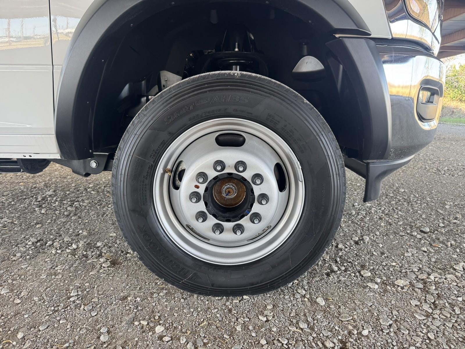 2026 RAM Ram 5500 Chassis Cab RAM 5500 TRADESMAN CHASSIS CREW CAB 4X4 84' CA