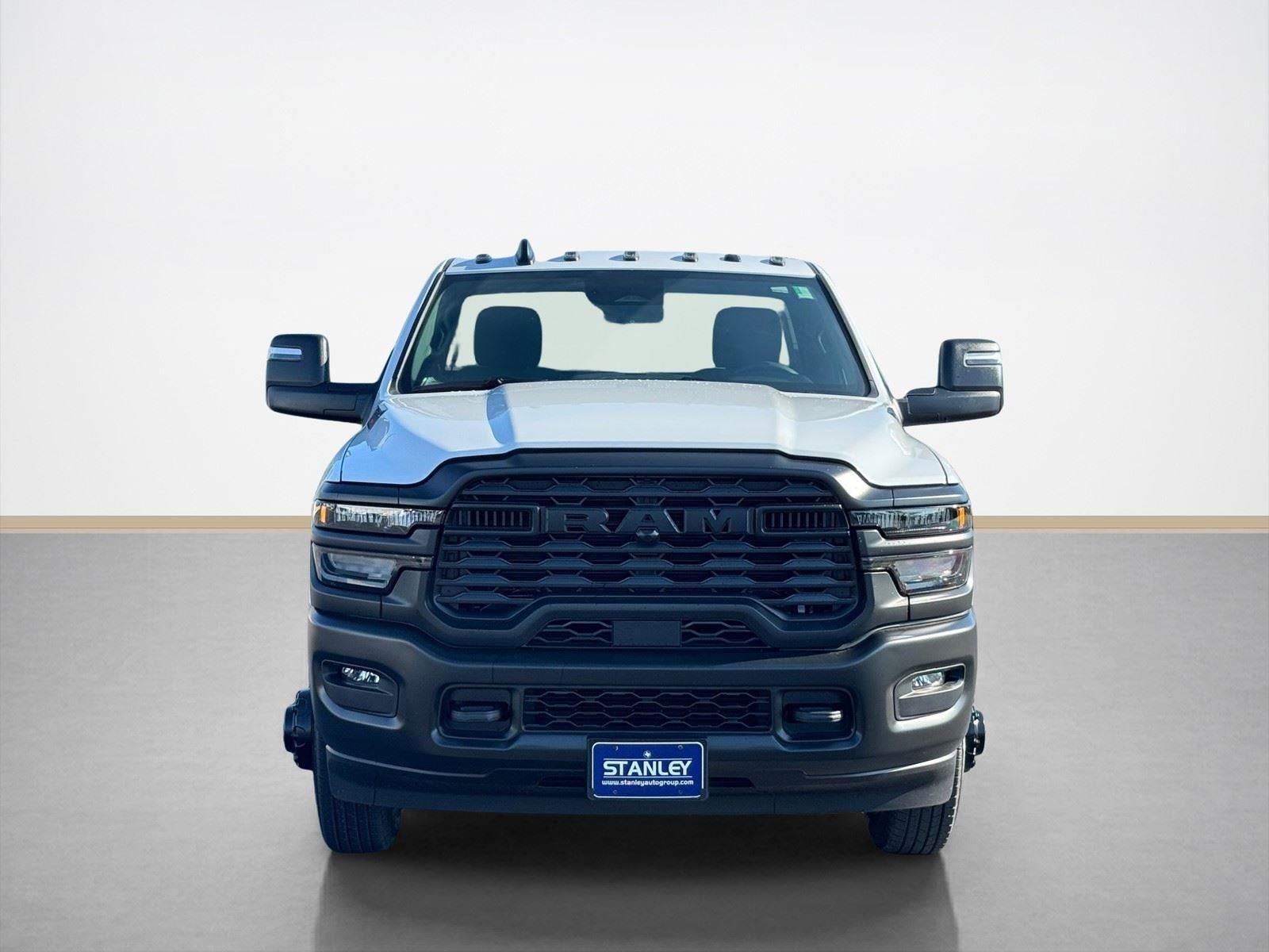2026 RAM Ram 3500 Chassis Cab RAM 3500 TRADESMAN CHASSIS REGULAR CAB 4X4 60' CA