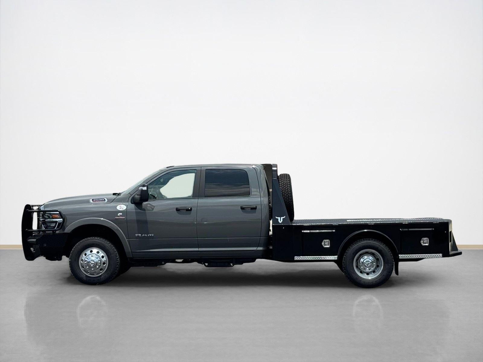 2026 RAM Ram 3500 Chassis Cab RAM 3500 BIG HORN CREW CAB CHASSIS 4X4 60' CA
