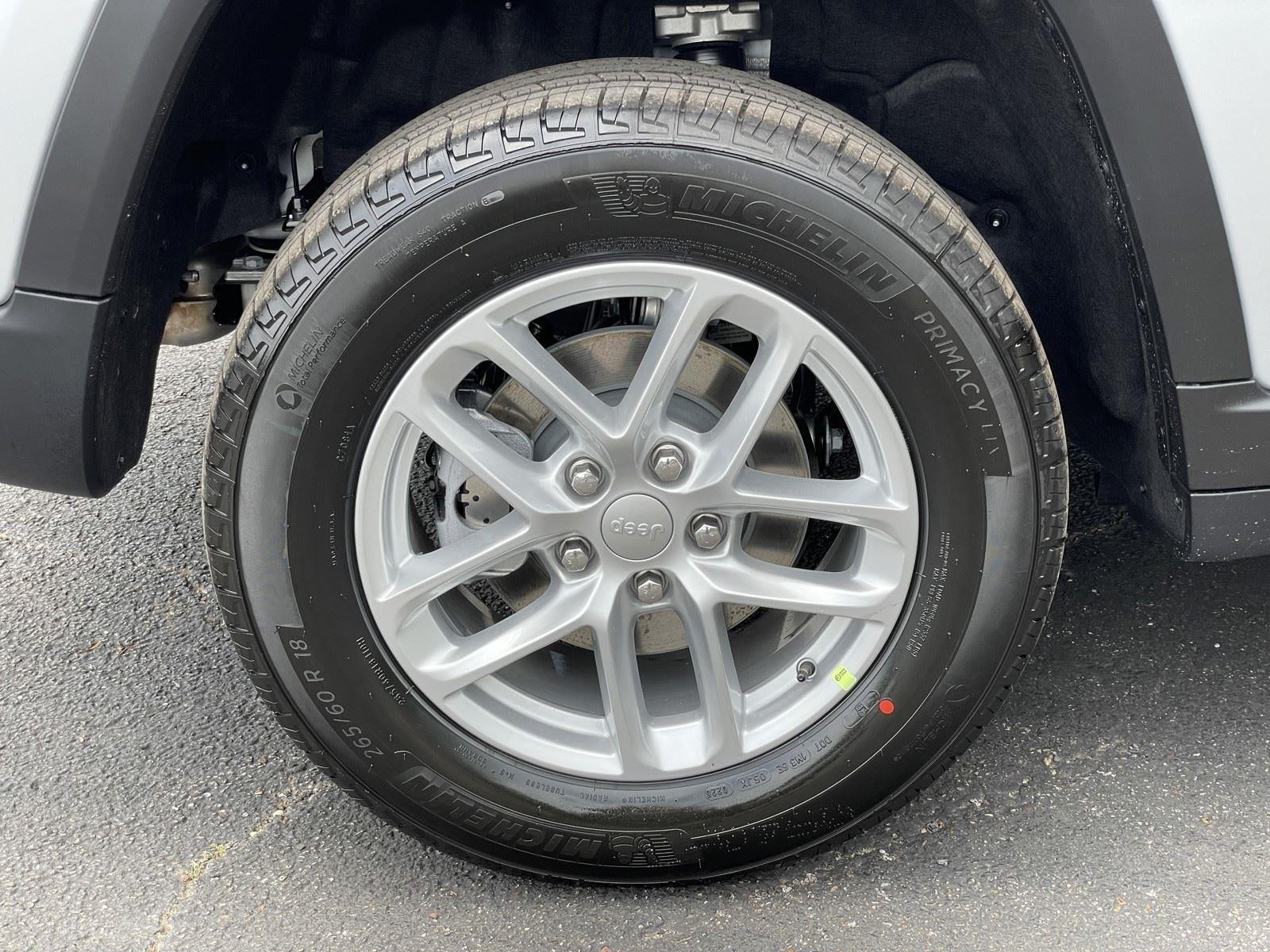 2026 Jeep Grand Cherokee GRAND CHEROKEE LAREDO 4X2