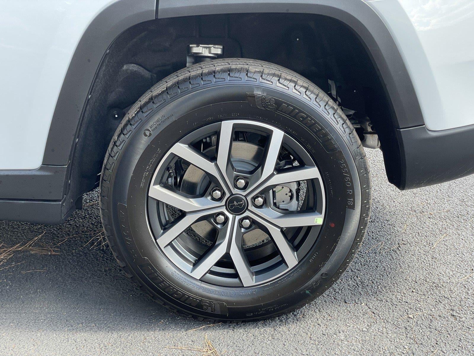 2027 Jeep Grand Cherokee Laredo X