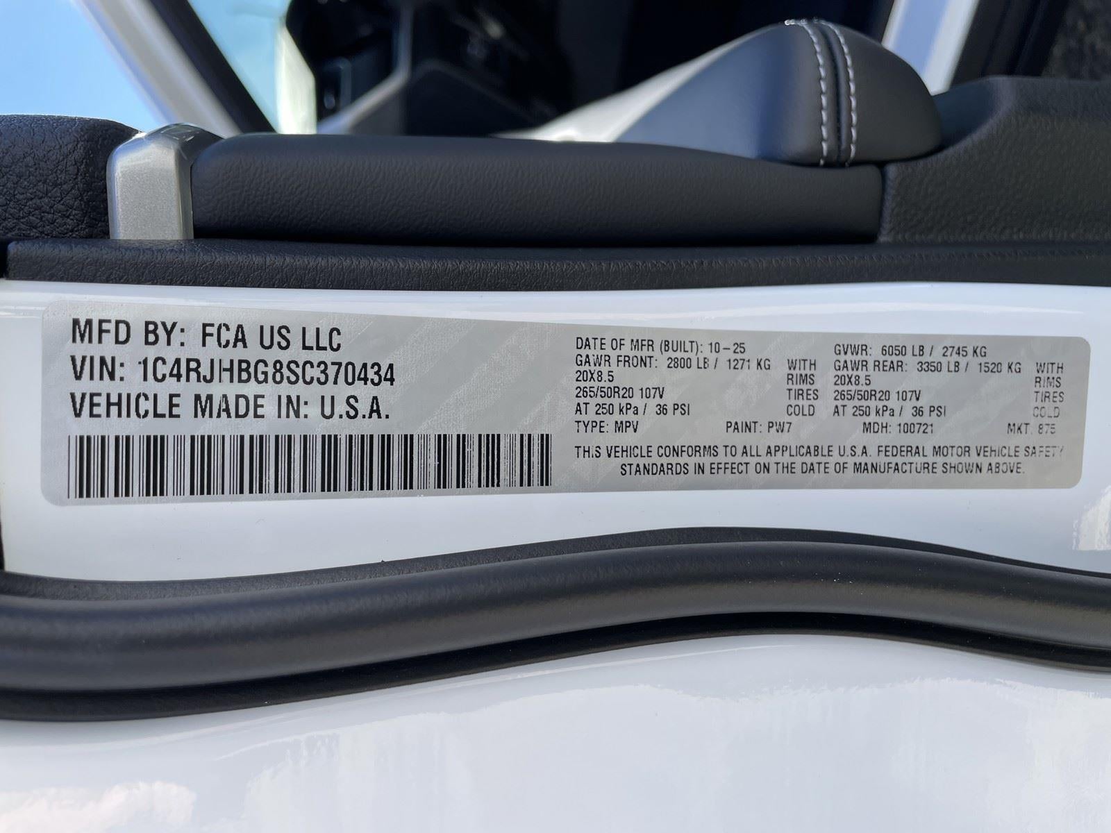 2025 Jeep Grand Cherokee GRAND CHEROKEE LIMITED 4X4