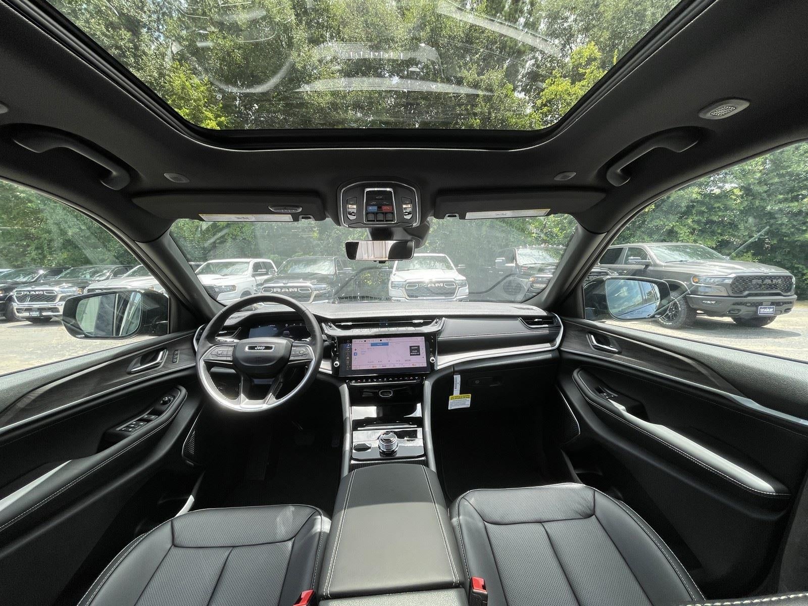 2026 Jeep Grand Cherokee GRAND CHEROKEE LIMITED RESERVE 4X4