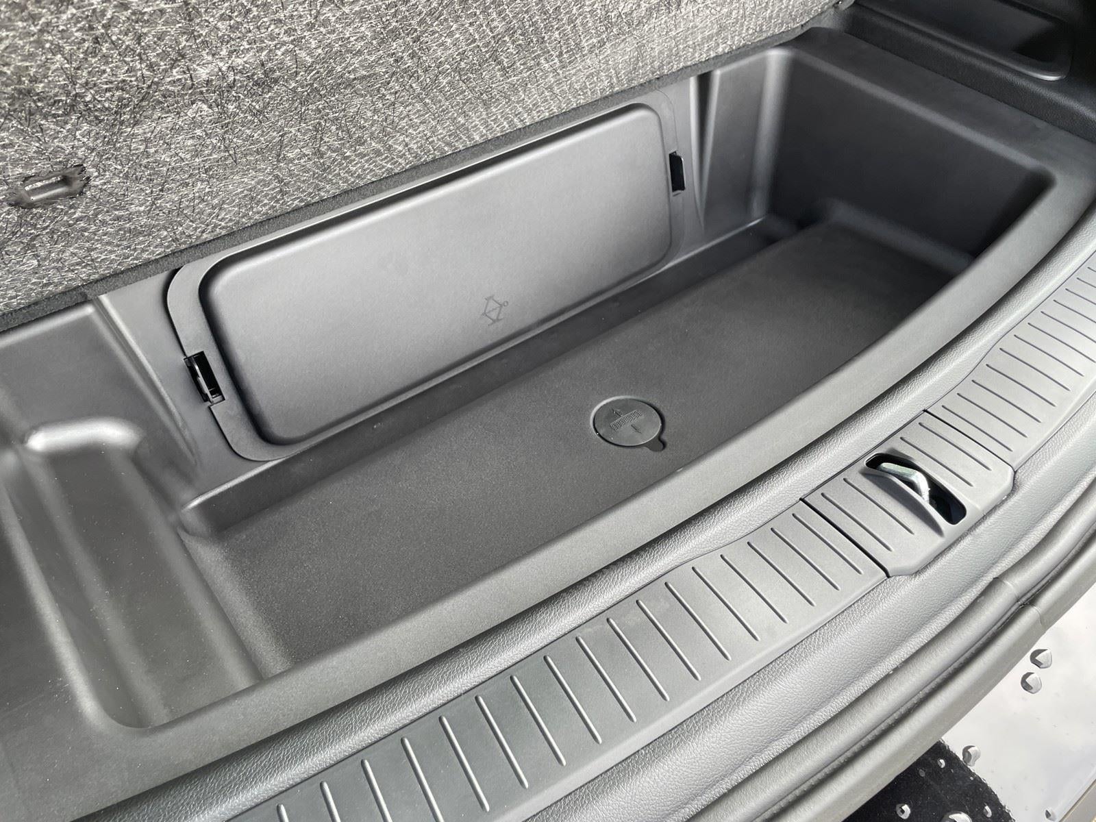 2025 Jeep Grand Cherokee GRAND CHEROKEE L LAREDO X 4X2