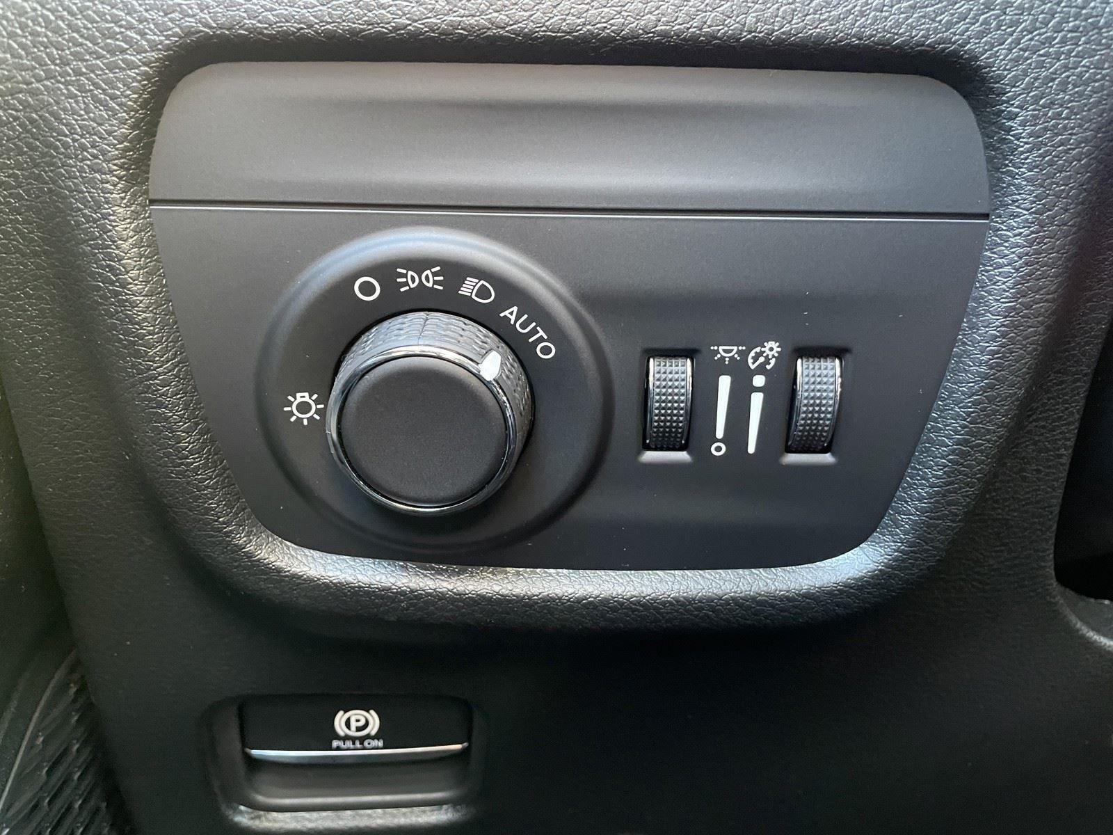 2025 Jeep Grand Cherokee GRAND CHEROKEE L ALTITUDE X 4X2