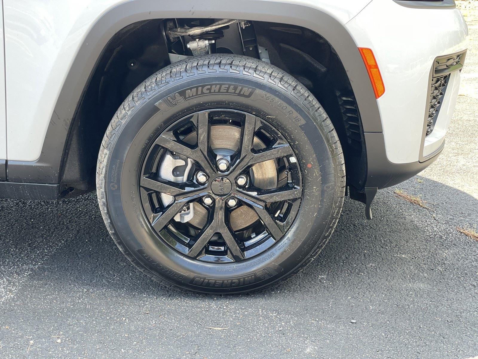 2026 Jeep Grand Cherokee GRAND CHEROKEE L LAREDO ALTITUDE 4X4