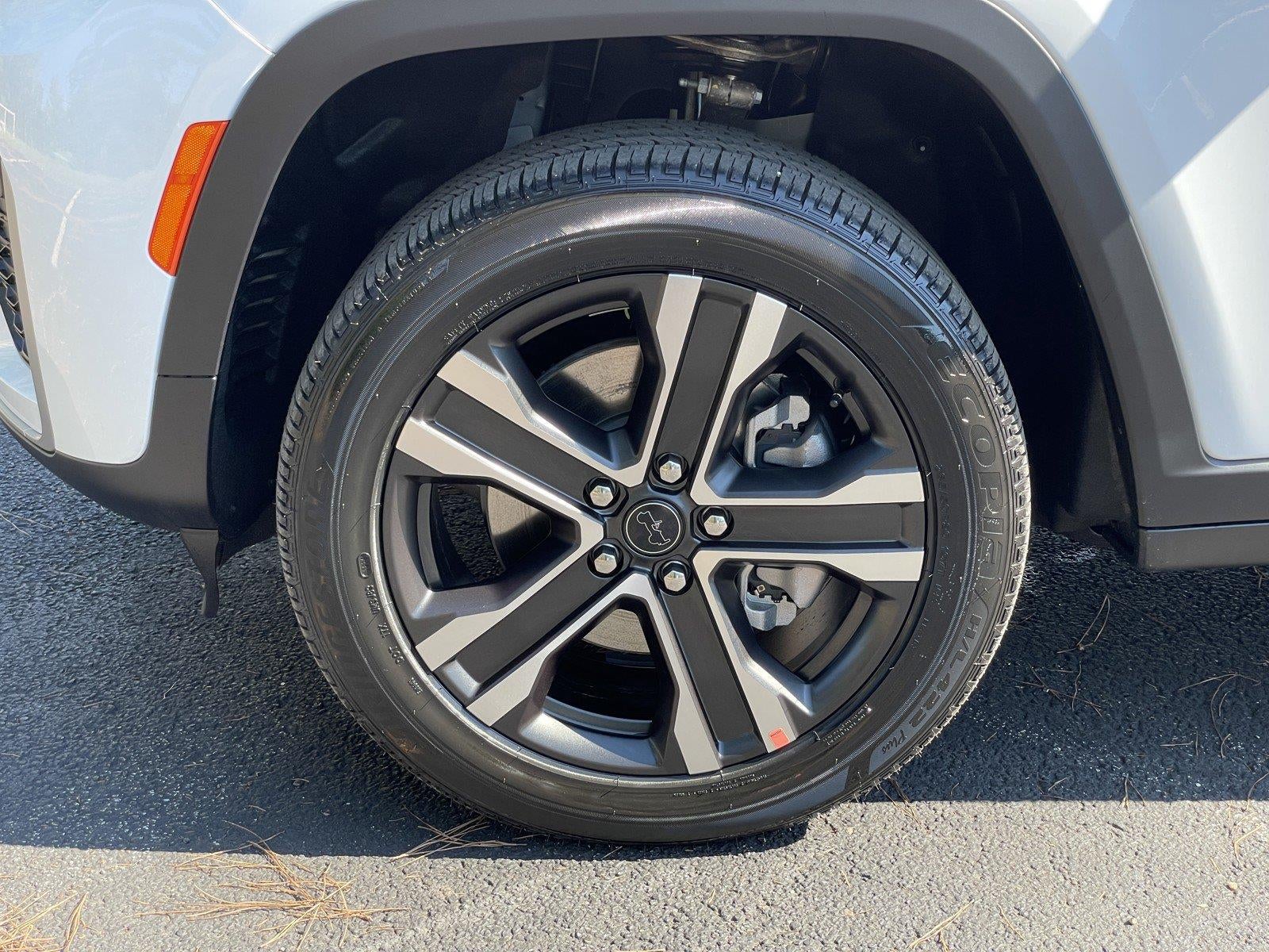 2027 Jeep Grand Cherokee GRAND CHEROKEE L LIMITED 4X4