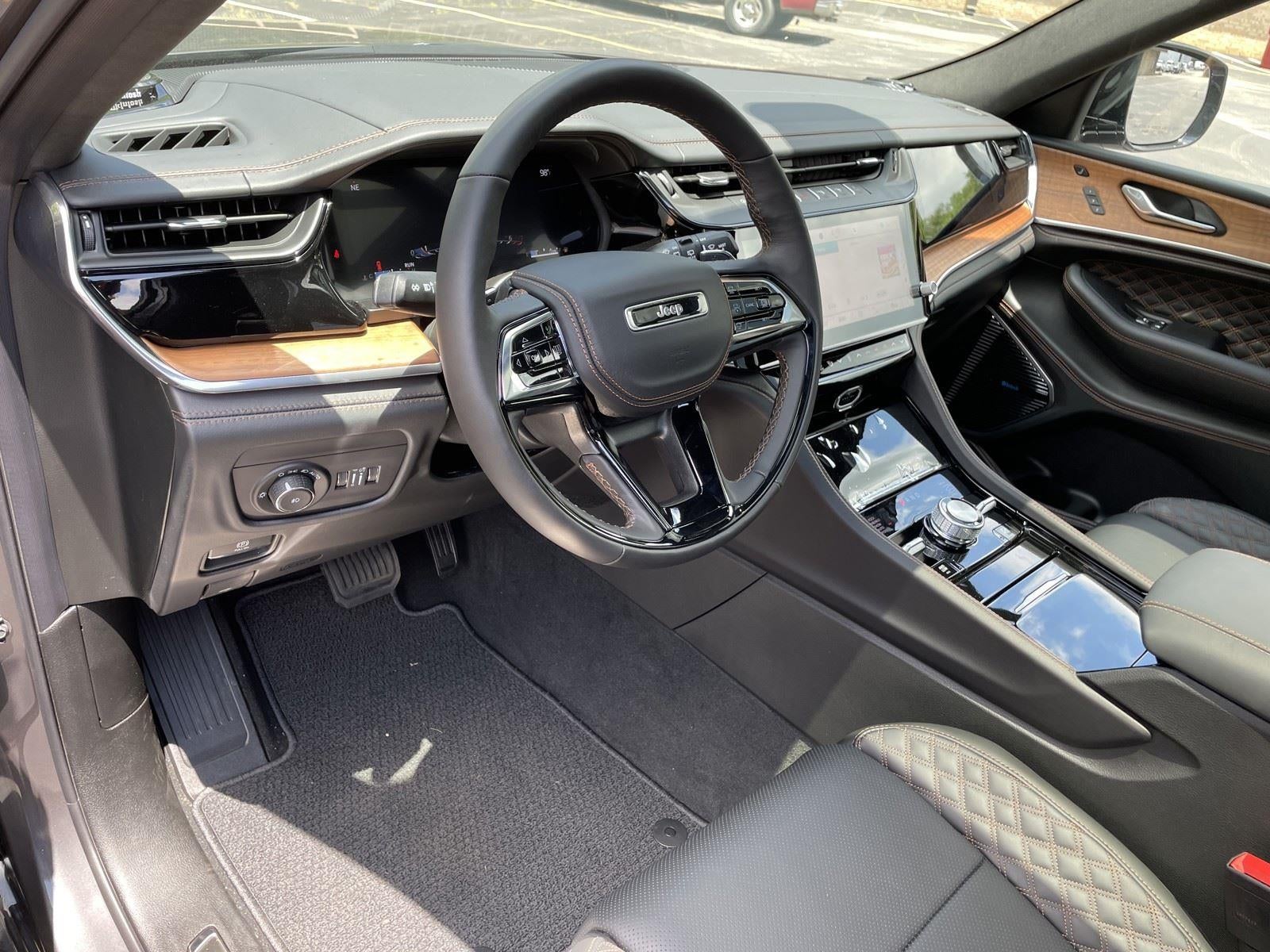 2026 Jeep Grand Cherokee GRAND CHEROKEE L SUMMIT 4X4