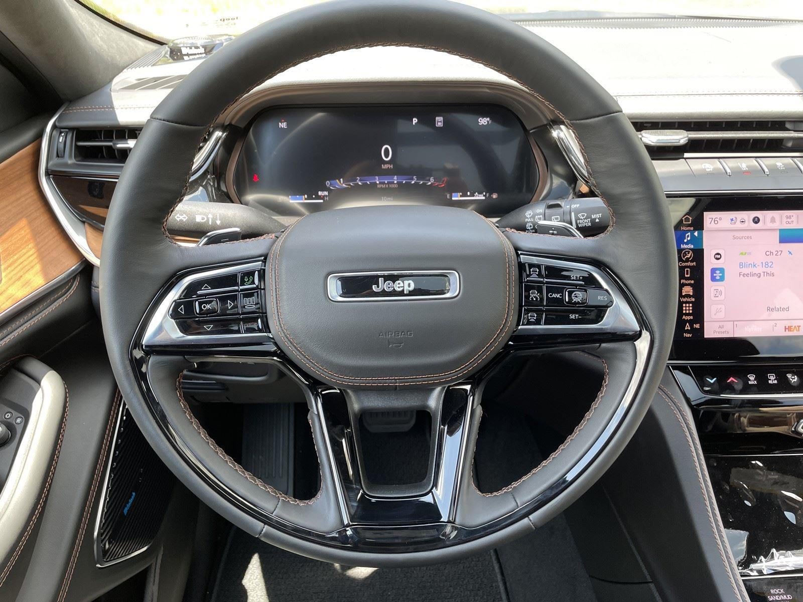 2026 Jeep Grand Cherokee GRAND CHEROKEE L SUMMIT 4X4