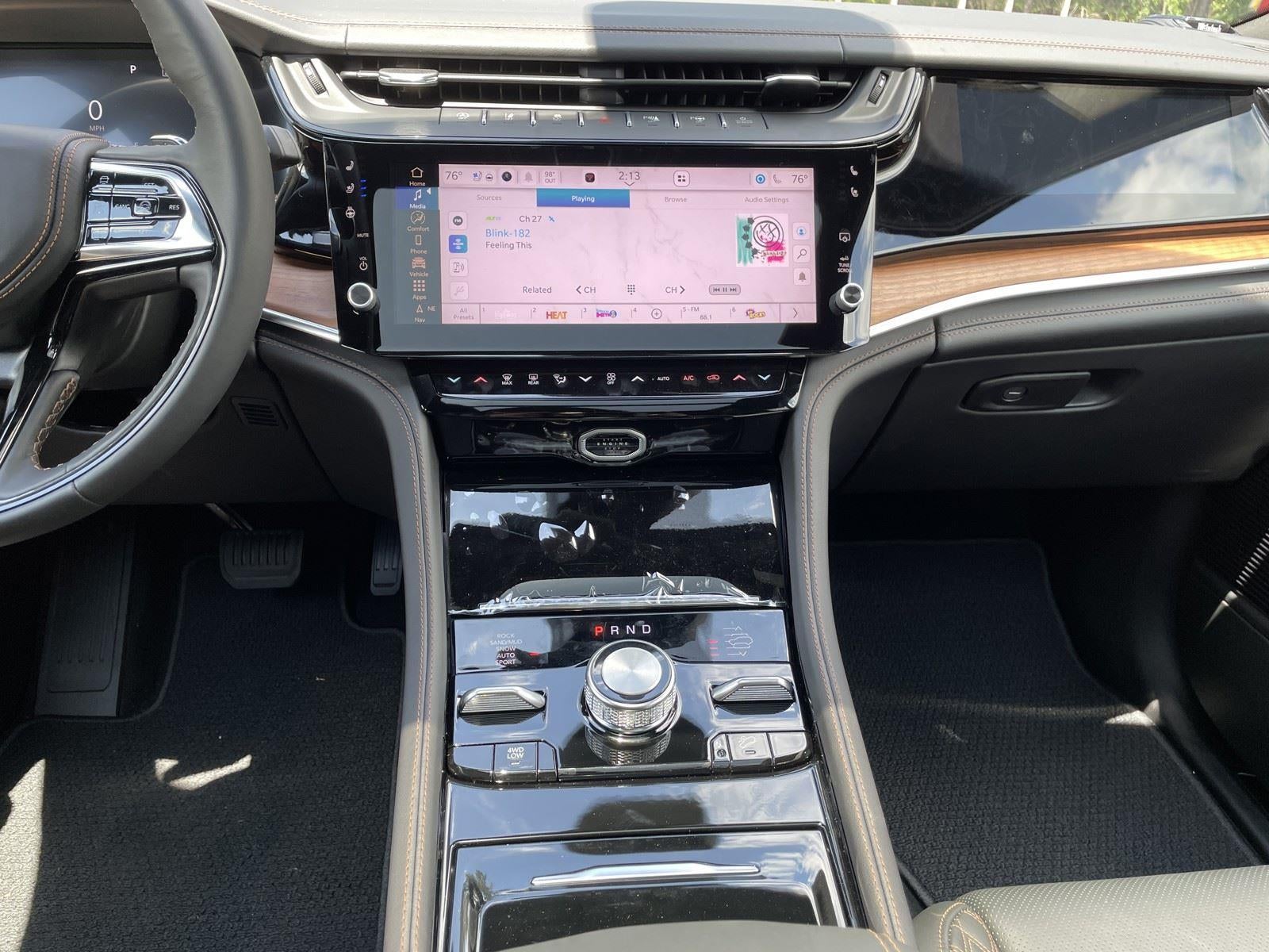 2026 Jeep Grand Cherokee GRAND CHEROKEE L SUMMIT 4X4