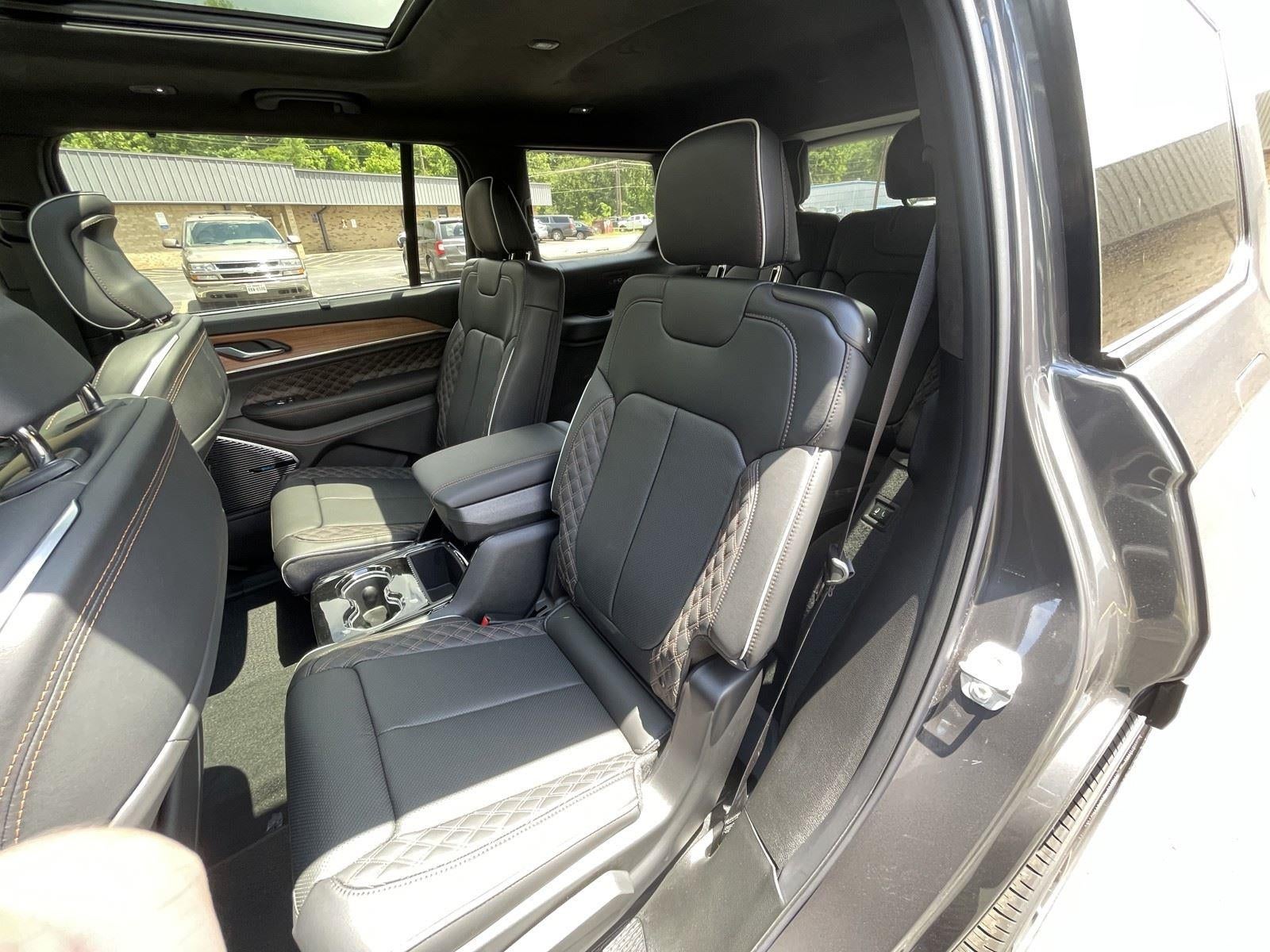 2026 Jeep Grand Cherokee GRAND CHEROKEE L SUMMIT 4X4