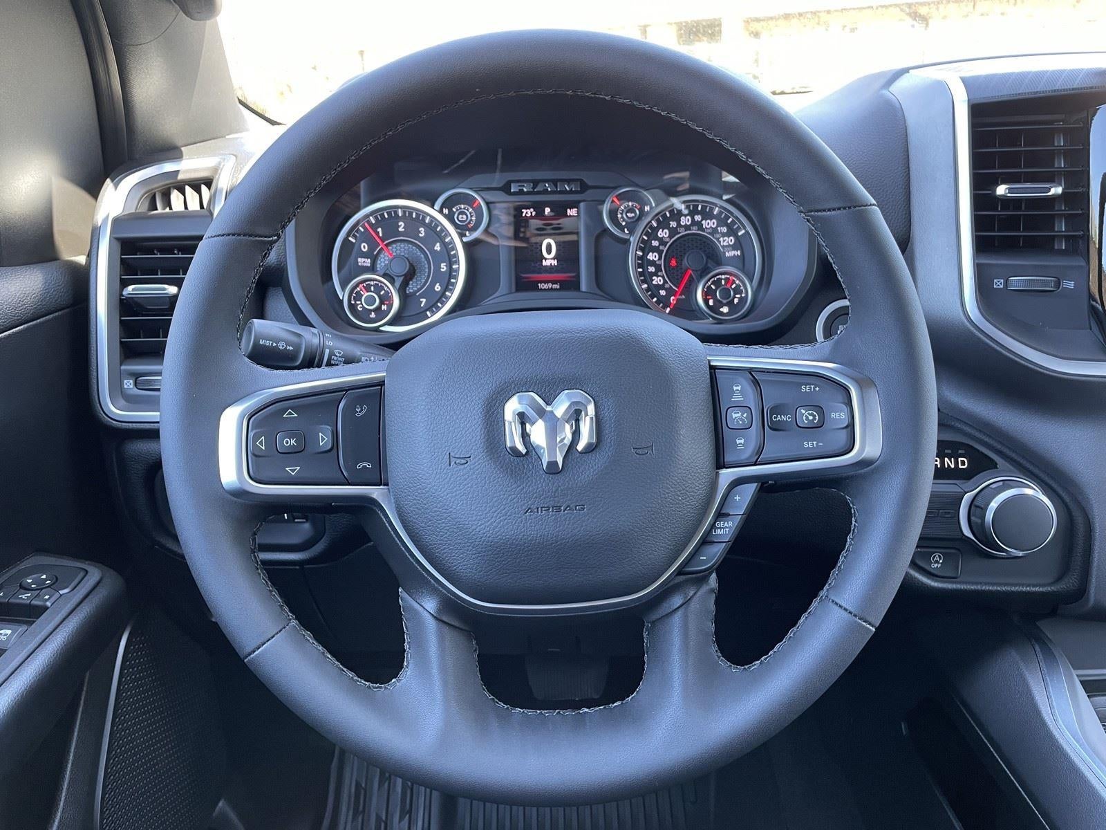 2026 RAM Ram 1500 RAM 1500 BIG HORN CREW CAB 4X2 5'7' BOX