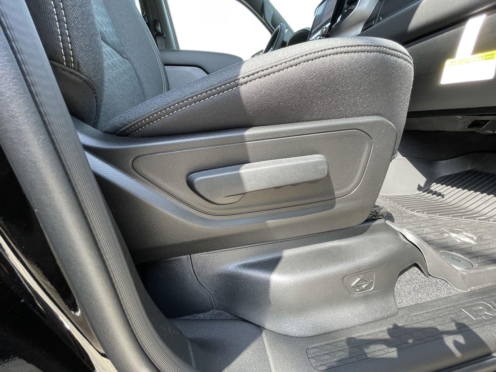 2025 RAM Ram 1500 RAM 1500 LONE STAR CREW CAB 4X4 5'7' BOX