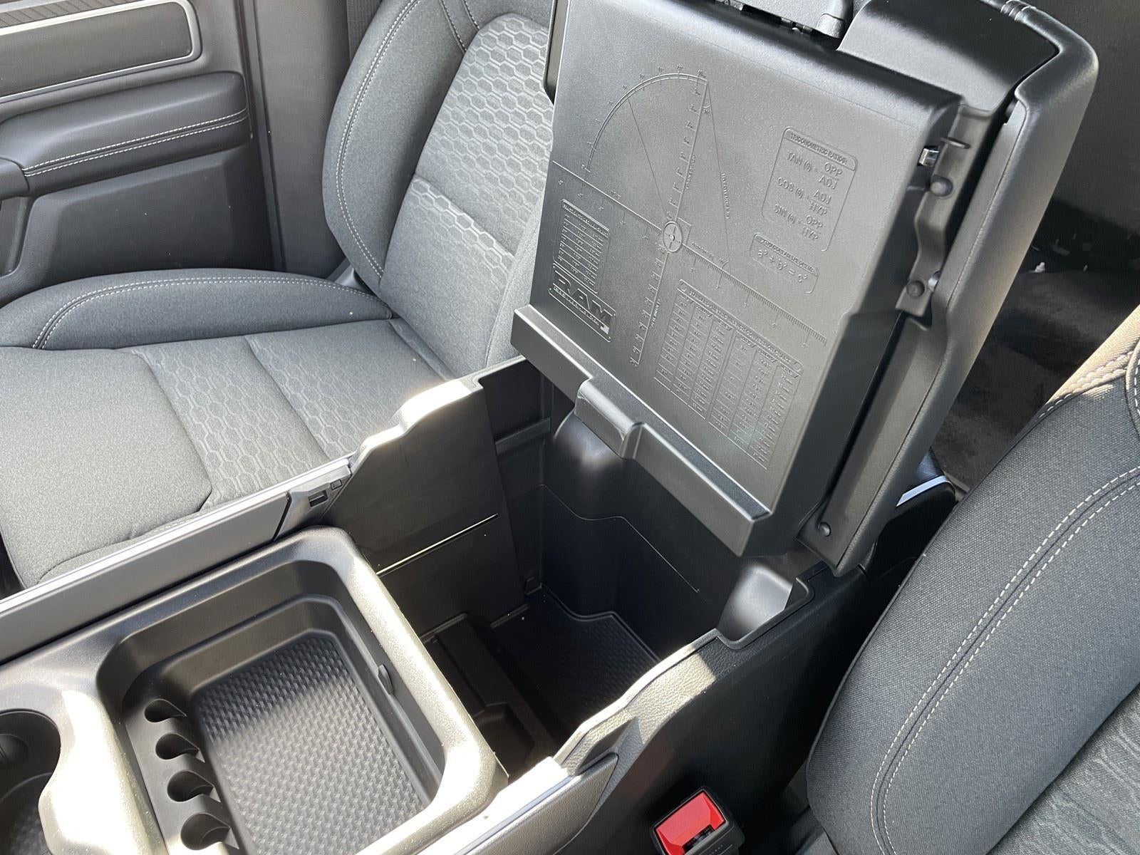 2026 RAM Ram 1500 RAM 1500 LONE STAR CREW CAB 4X4 5'7' BOX