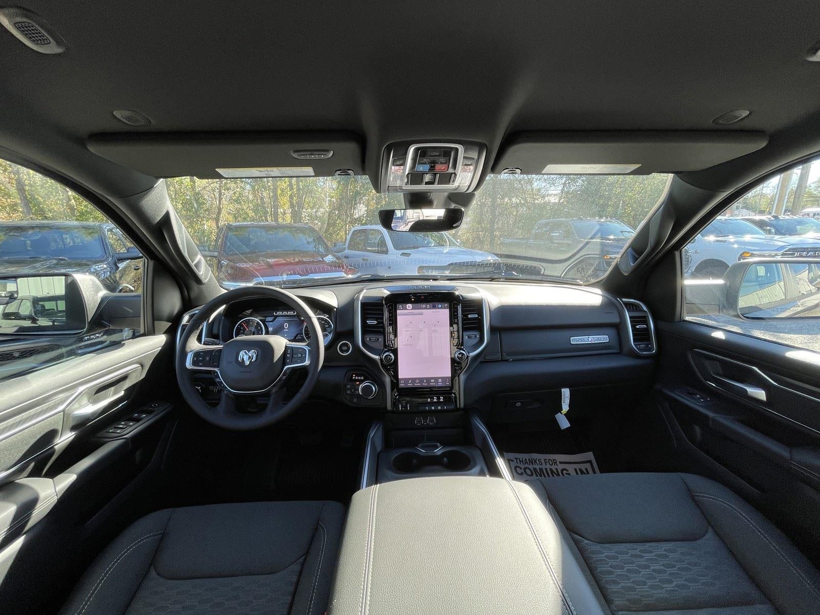 2026 RAM Ram 1500 RAM 1500 LONE STAR CREW CAB 4X4 5'7' BOX